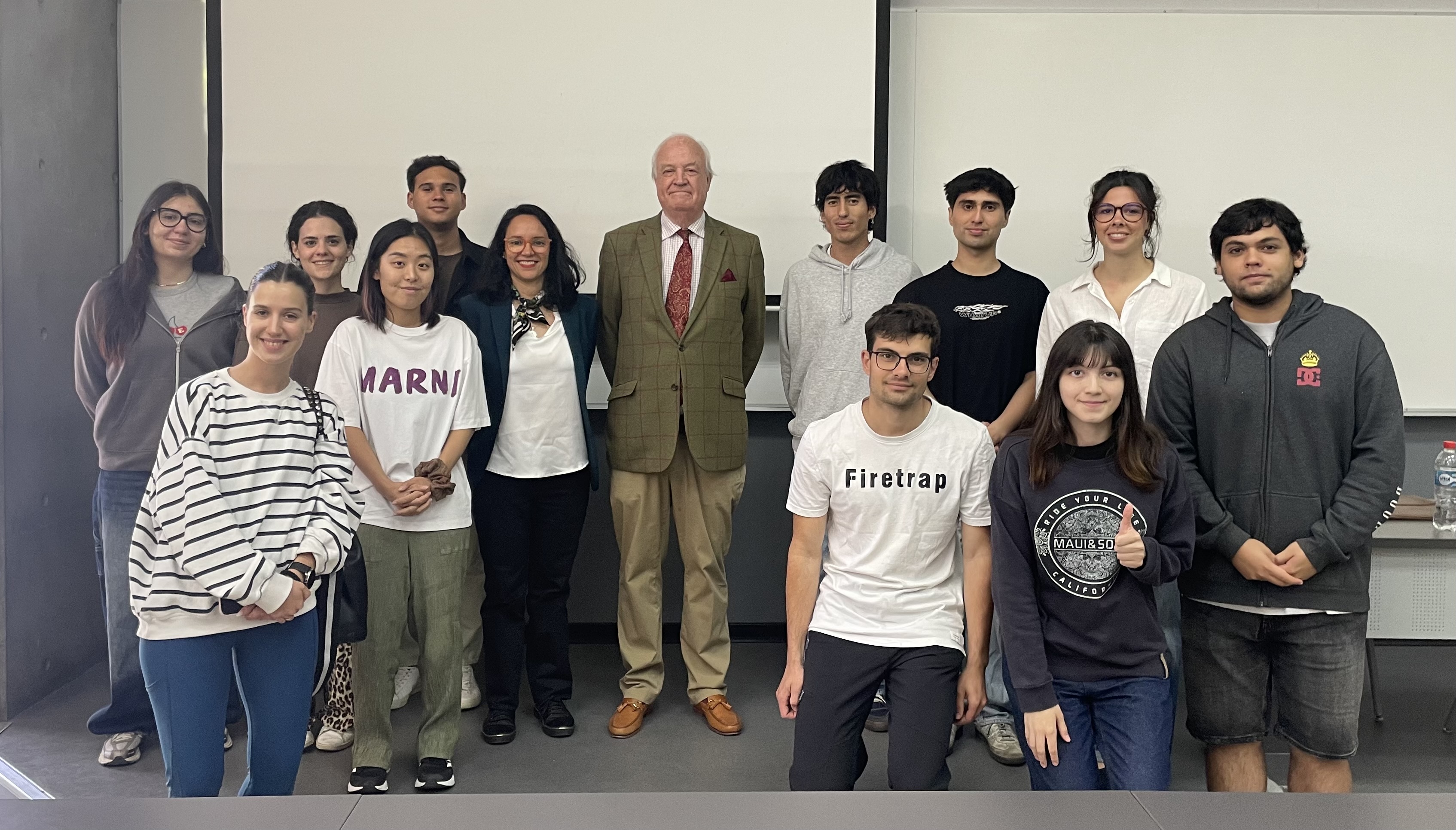 Ambassador Jorge Heine as guest speaker in International Relations in Asia, PUC 2025